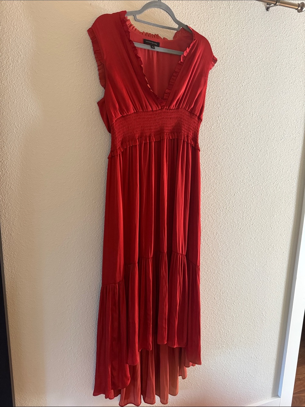 Banana Republic Rust colored V-Neck Maxi hi lo  Dress with Smocked Waist
